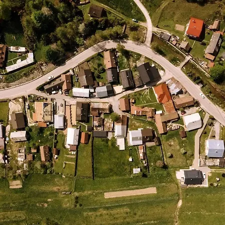 Drevenica U Petra * טרצ'ובה